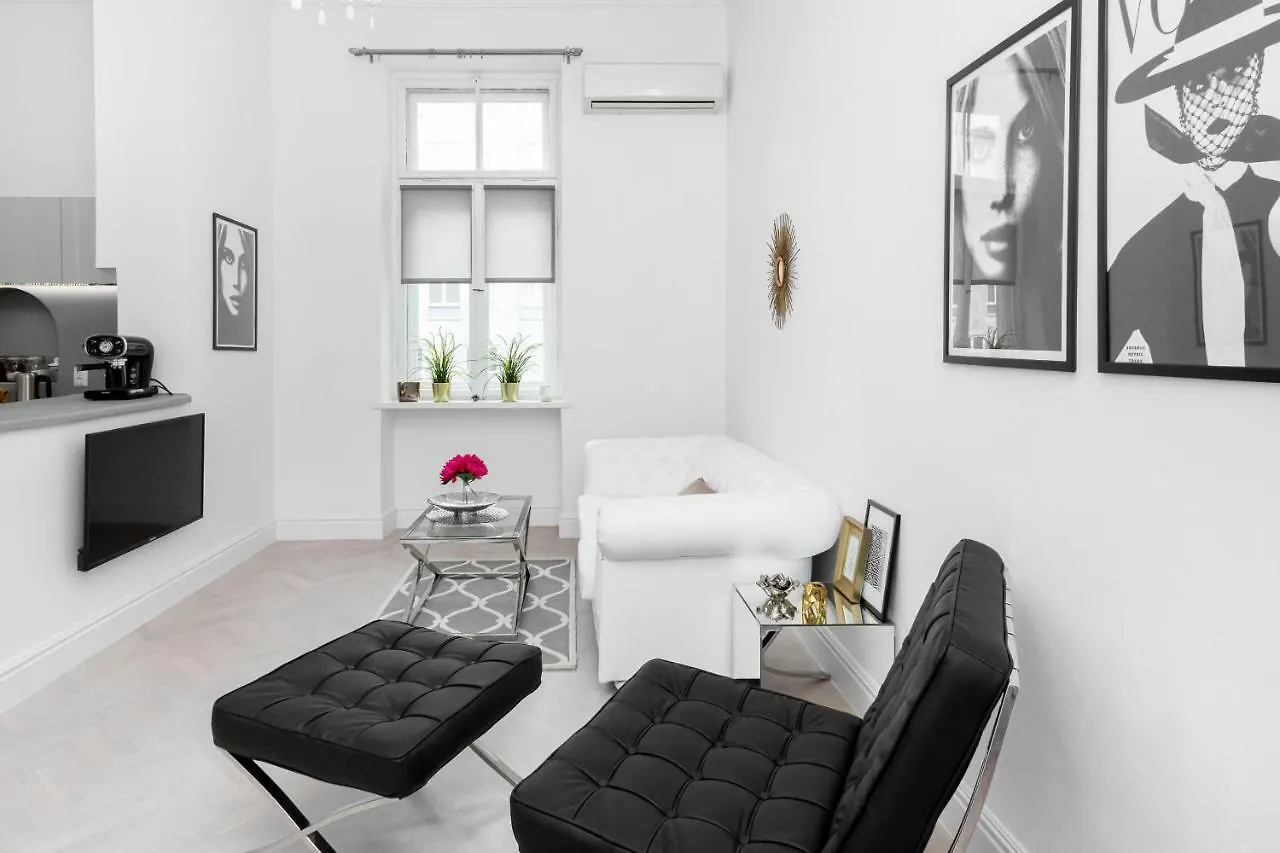 Apartments Warsaw City Center By Noclegi Renters 0*,  Polska